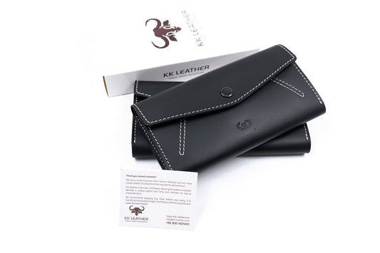 Lily Black - Maker's Edition